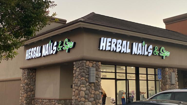 HERBAL NAILS & SPA - EASTVALE 92880