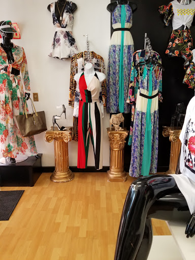 Beauty Salon «House of RoyalT Beauty bar & Boutique», reviews and photos, 7654 W Farm to Market Rd 78 #120, San Antonio, TX 78244, USA