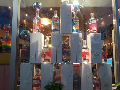 Liquor Store «Sobe Liquors», reviews and photos, 1609 Alton Rd, Miami Beach, FL 33139, USA