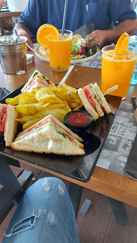 Opinii despre Plaza All Day Syros în Ερμούπολη - Καφετέρια