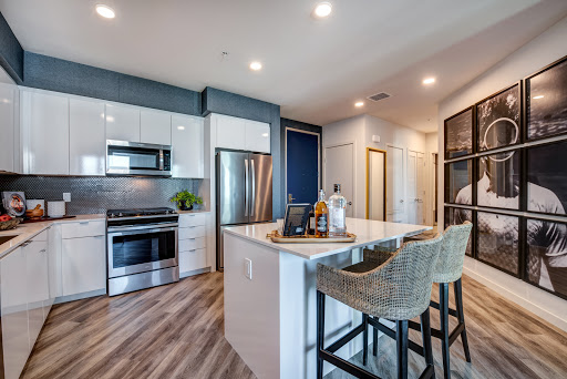 Neptune Marina Apartments image