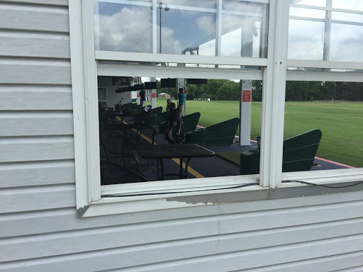 Golf Driving Range «Golf Center of Arlington», reviews and photos, 1301 NE Green Oaks Blvd, Arlington, TX 76006, USA