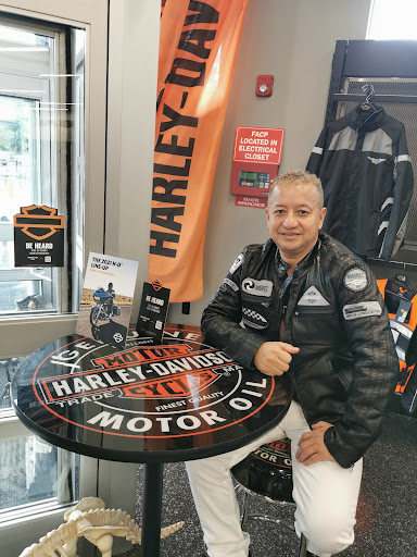 Harley-Davidson Dealer «Harley-Davidson of Staten Island», reviews and photos, 442 Bay St, Staten Island, NY 10304, USA