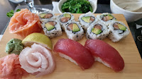 Plats et boissons du Restaurant japonais Sashimi à Combs-la-Ville - n°1