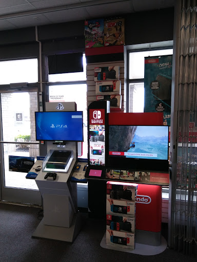 Video Game Store «GameStop», reviews and photos, 370 N Telegraph Rd, Pontiac, MI 48341, USA