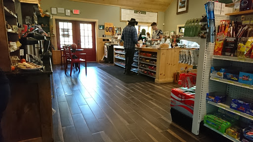 Restaurant «Cones Point General Store», reviews and photos, 3816 VT-30, Poultney, VT 05764, USA