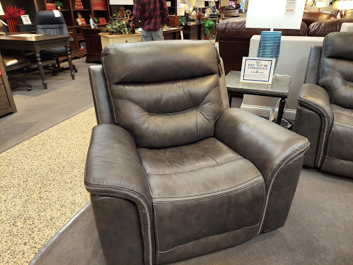 Furniture Store «Fashion Furniture», reviews and photos, 255 W El Paso Ave, Fresno, CA 93711, USA