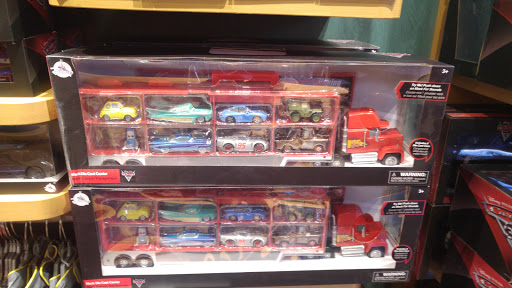 Toy Store «Disney Store», reviews and photos, 1540 Broadway, New York, NY 10036, USA