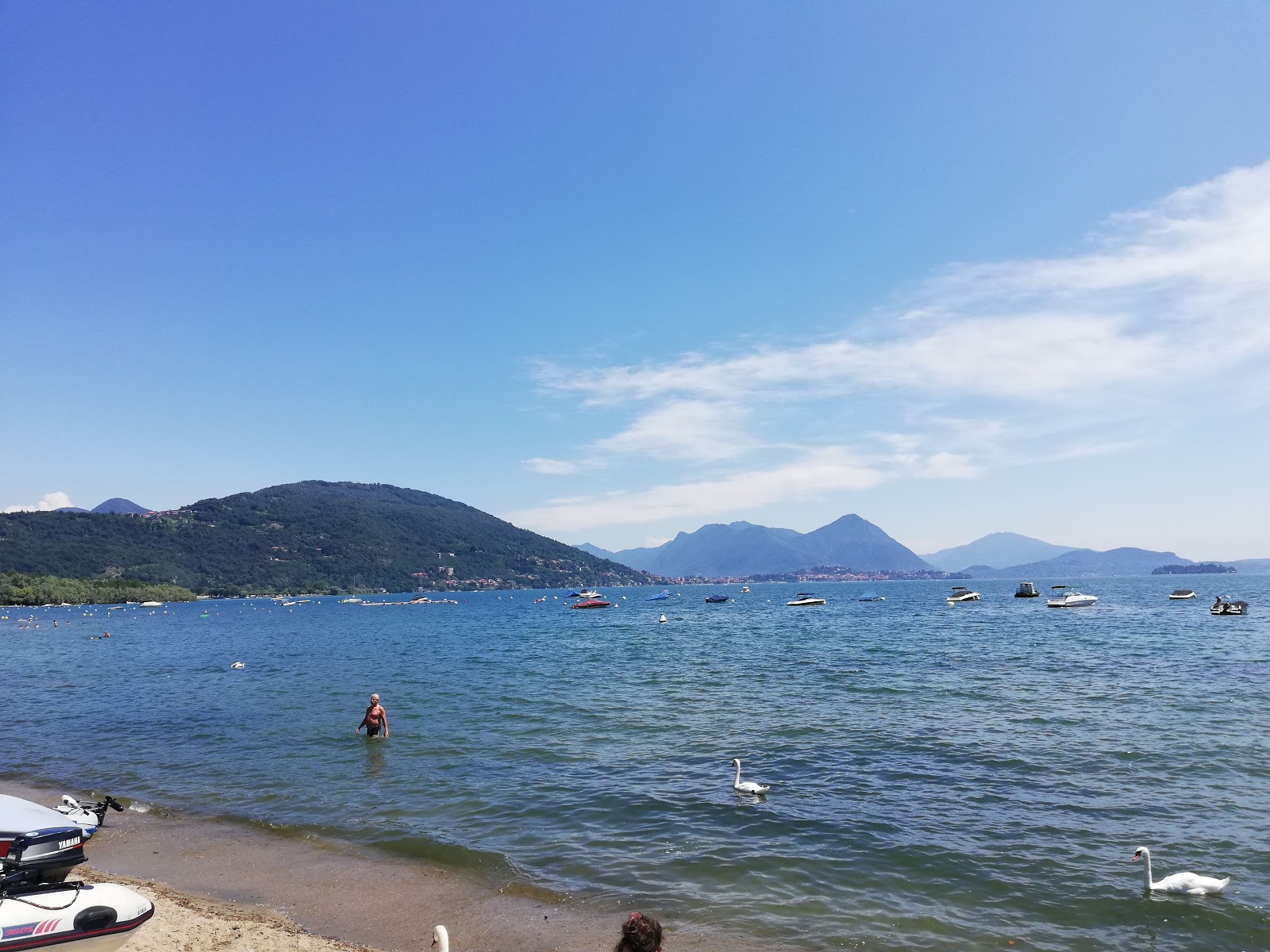 Fotografie cu Spiaggia Feriolo cu o linie de coastă dreaptă