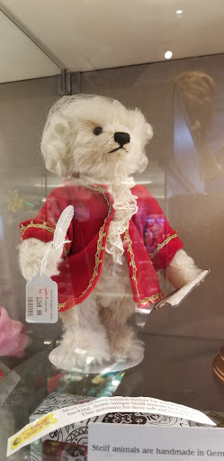 Toy Store «Magic Mouse Toys», reviews and photos, 603 1st Avenue South, Seattle, WA 98104, USA