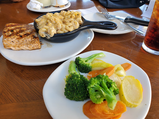 Shopping Mall «Bay Plaza Shopping Center», reviews and photos, 2100 Bartow Ave, Bronx, NY 10475, USA