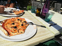 Plats et boissons du Pizzeria JU2 à Larmor-Plage - n°10