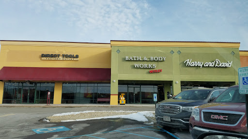 Shopping Mall «Johnson Creek Premium Outlets», reviews and photos, 575 Linmar Ln, Johnson Creek, WI 53038, USA