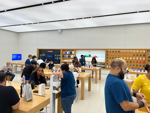 Computer Store «Apple Memorial City», reviews and photos, 303 Memorial City Mall, Houston, TX 77024, USA