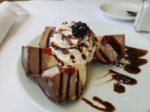 Italian Restaurant «il Fornetto», reviews and photos, 2902 Emmons Ave, Brooklyn, NY 11235, USA