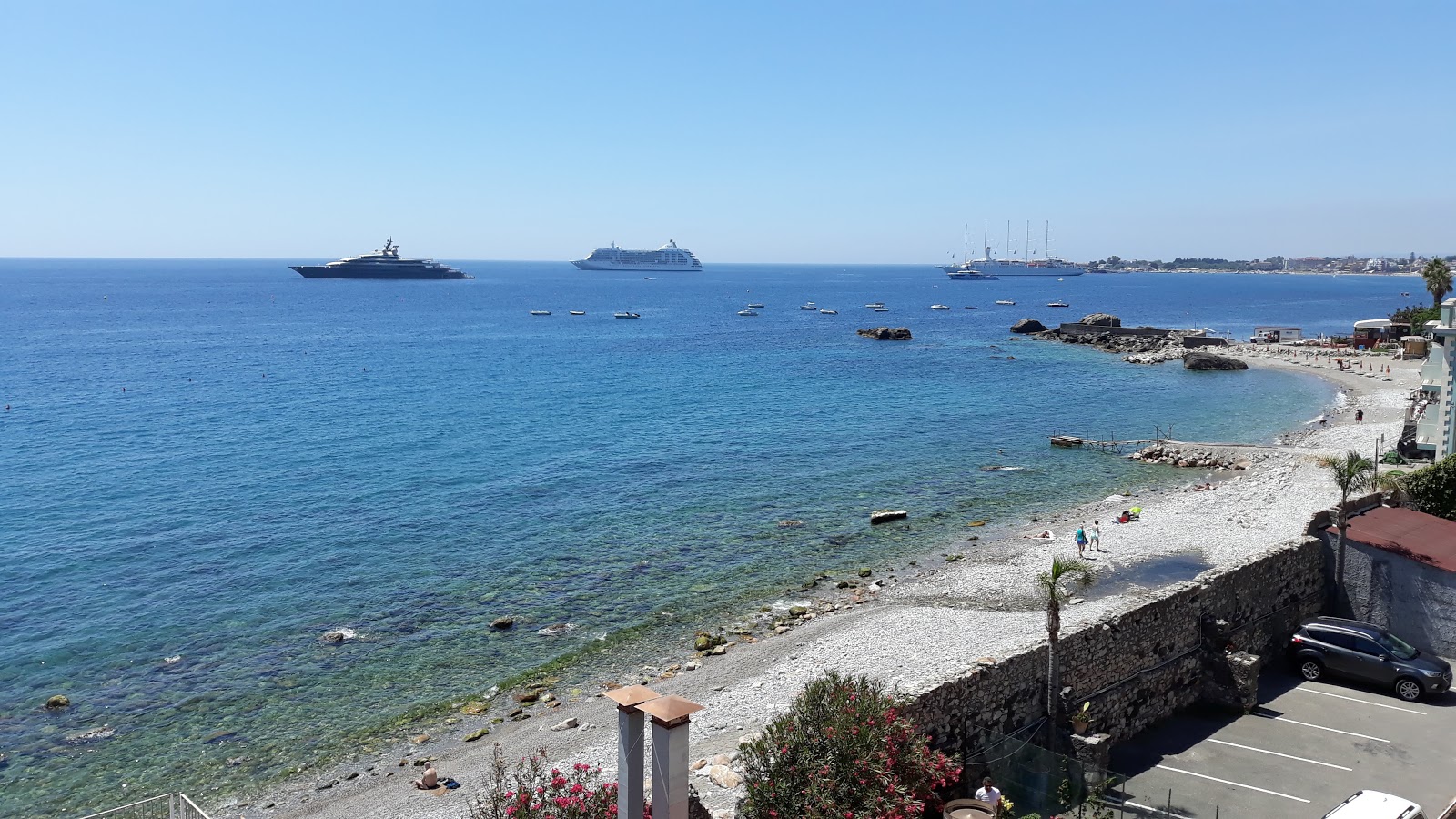 Foto de Villagonia beach - lugar popular entre os apreciadores de relaxamento