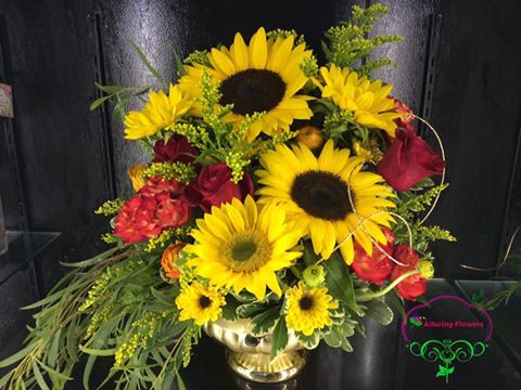 Florist «Alluring Flowers», reviews and photos, 12 Wheeler Ave, Betterton, MD 21610, USA