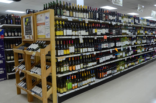 Liquor Store «B & L Liquor Store», reviews and photos, 1369 Main St, Houlton, WI 54082, USA