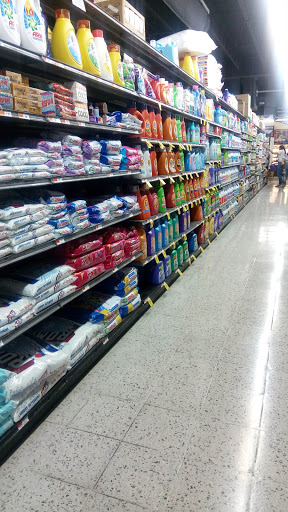 Grocery Store «Bravo Supermarkets», reviews and photos, 2668 Tamiami Trail E, Naples, FL 34112, USA