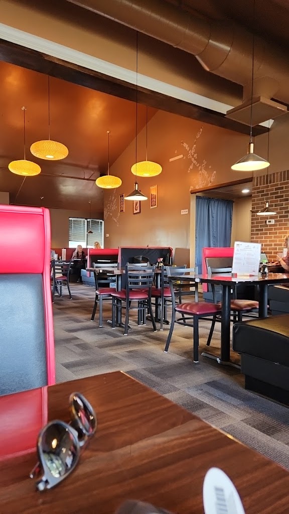 Krungthai Thai Restaurant & Sushi Bar II 83714