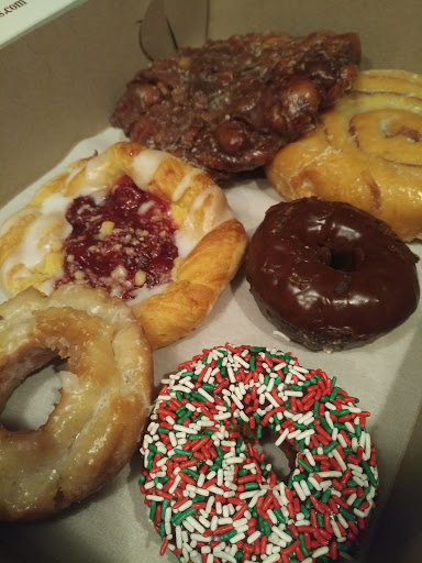 Donut Shop «Old Town Donut Shop», reviews and photos, 3941 Mid Rivers Mall Dr, St Peters, MO 63376, USA