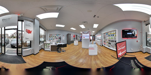 Cell Phone Store «Verizon Wireless and FiOS Retailer- Im Wireless - Andover», reviews and photos, 77 Main St, Andover, MA 01810, USA