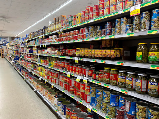 Grocery Store «Broadway Food Center», reviews and photos, 1503 Broadway St, Toledo, OH 43609, USA