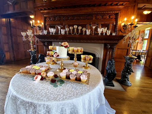 Bed & Breakfast «Thornewood Castle Bed and Breakfast», reviews and photos, 8601 N Thorne Ln SW, Lakewood, WA 98498, USA