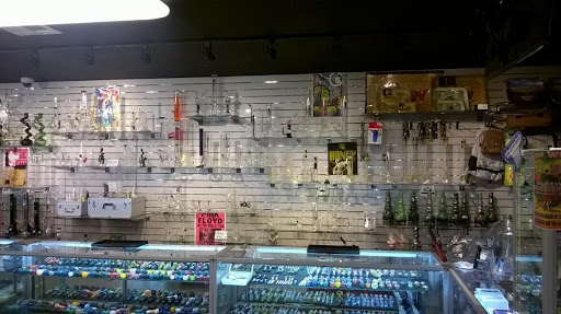 Tobacco Shop «Head West Smoke Shop», reviews and photos, 2452 N Campbell Ave, Tucson, AZ 85719, USA