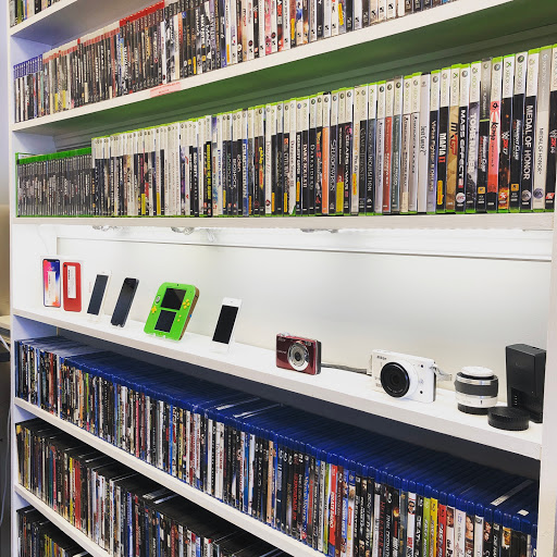 Pawn Shop «Platinum Pawn & Loan», reviews and photos, 292 Main St, Saco, ME 04072, USA