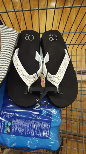 Department Store «Walmart Supercenter», reviews and photos, 555 Colemans Crossing Blvd, Marysville, OH 43040, USA