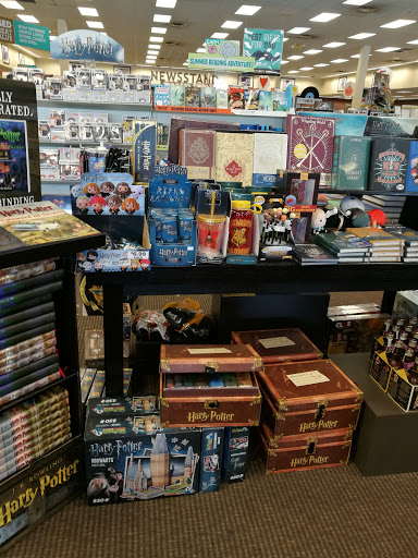 Book Store «Books-A-Million», reviews and photos, 738 Marsh Landing Pkwy, Jacksonville Beach, FL 32250, USA