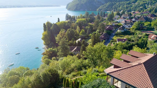 AEC Collection - Agence de location de maisons de vacances - Annecy à Annecy