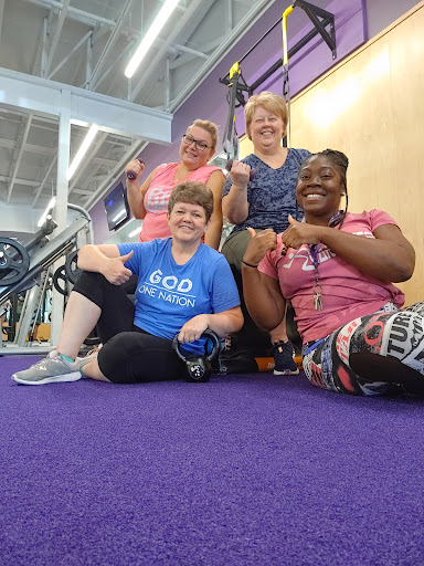 Gym «Anytime Fitness - Grand Prairie S. Carrier Pkwy», reviews and photos, 950 S Carrier Pkwy #140, Grand Prairie, TX 75051, USA