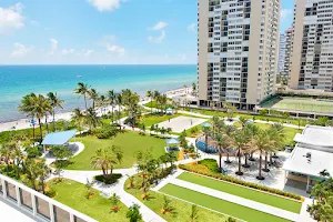 Beach Club Hallandale image