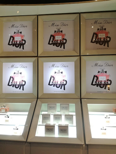 Opiniones de Dior en Quito - Perfumería