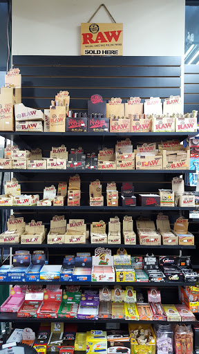 Vaporizer Store «PINEAPPLE XPRESS SMOKE SHOP», reviews and photos, 888 Pleasant Hill Rd, Lilburn, GA 30047, USA