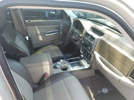 Used Car Dealer «Donny Mills Auto Sales», reviews and photos, 450 E Bay Dr, Largo, FL 33770, USA