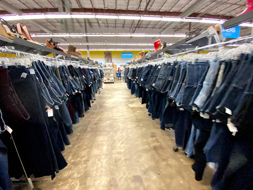 Thrift Store «Goodwill Central Texas - Oak Hill Store», reviews and photos