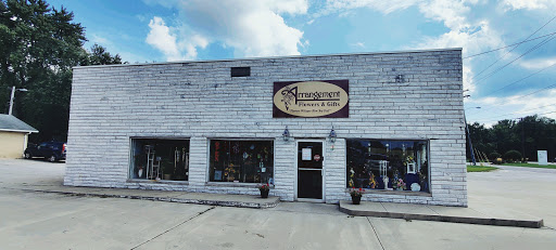 Arrangements Flowers, 1927 N Madison Ave, Anderson, IN 46011, USA, 