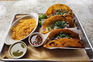 Los Bravos Mexican Restaurant image