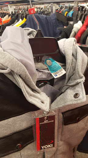 Clothing Store «Ross Dress for Less», reviews and photos, 9454 Skokie Blvd, Skokie, IL 60077, USA