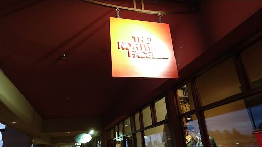 Clothing Store «The North Face», reviews and photos, 1001 N Arney Rd Ste 900, Woodburn, OR 97071, USA