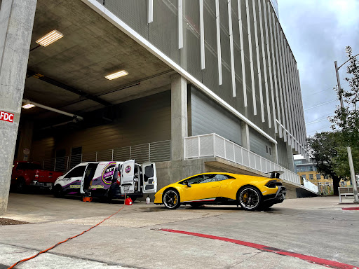 RT’s Auto Spa & Film Solutions en Kyle