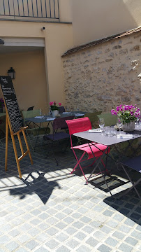 Atmosphère du Restaurant français À Table Chez Eric Leautey à Thoiry - n°6