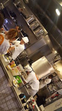 Atmosphère du Restaurant servant des nouilles udon Restaurant Kunitoraya à Paris - n°12
