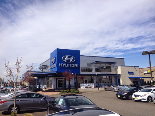Hyundai Dealer «Korum Hyundai», reviews and photos, 111 River Rd, Puyallup, WA 98371, USA