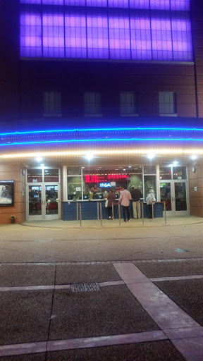 Movie Theater «Regal Cinemas Mayfaire 16 & IMAX», reviews and photos, 900 Town Center Dr, Wilmington, NC 28405, USA