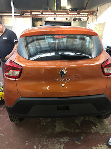 Los cubanos audio car - Canelones