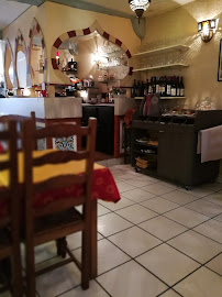 Atmosphère du Restaurant français Couscoussier Le Tipazza à Dinan - n°3